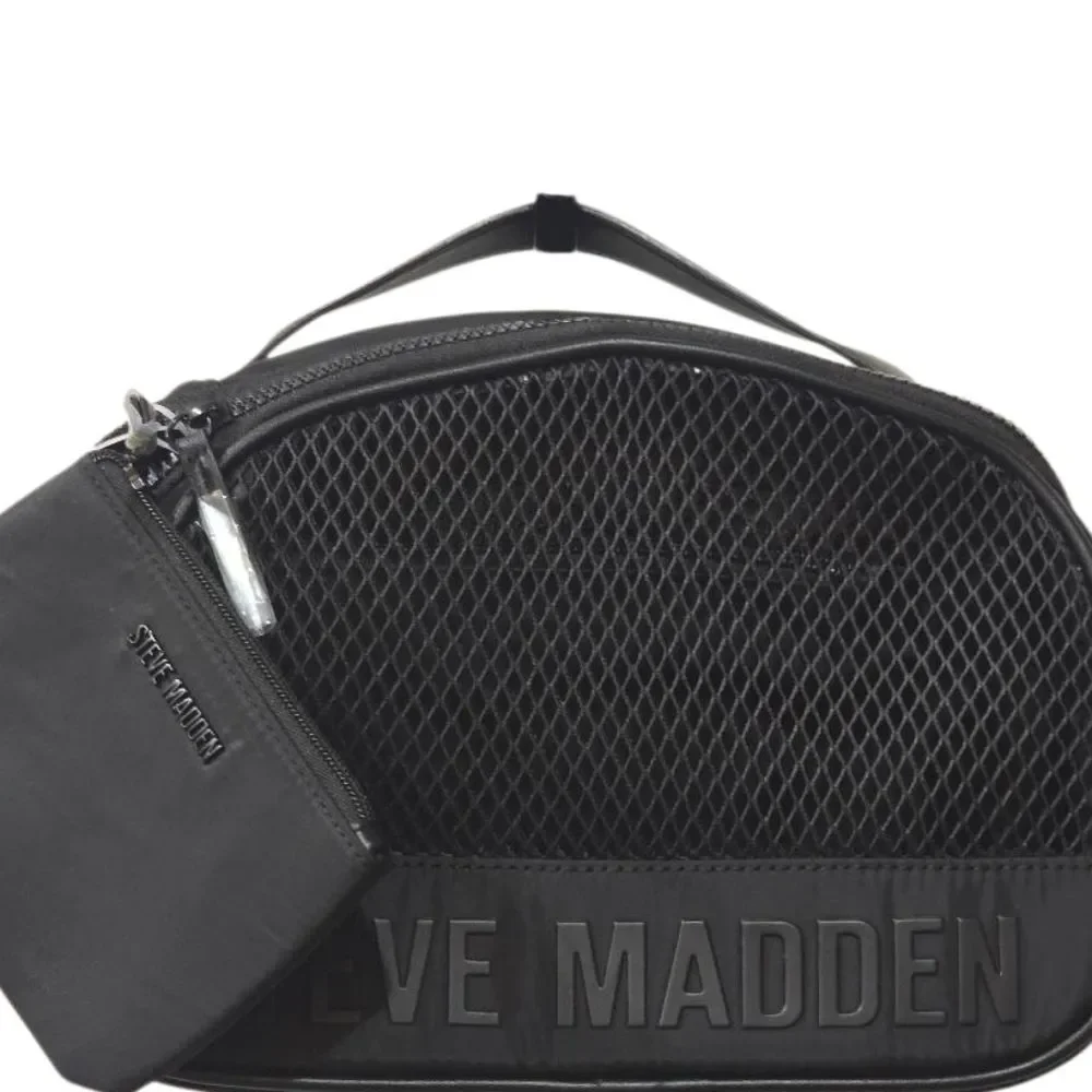 Steve Madden Logo Zip Around Mesh Soft Traincase-‎ Black
